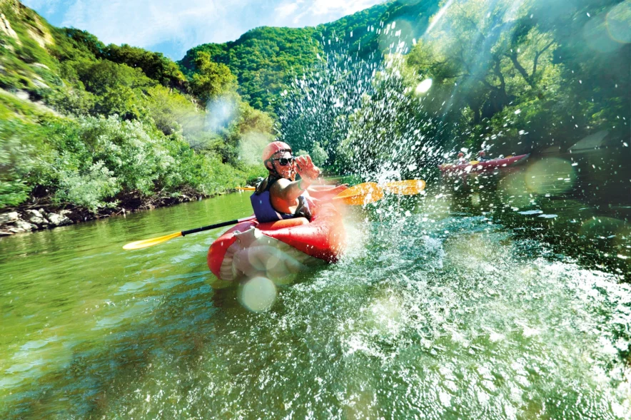 Descente en canoë pour les enfants de la rivière Allier