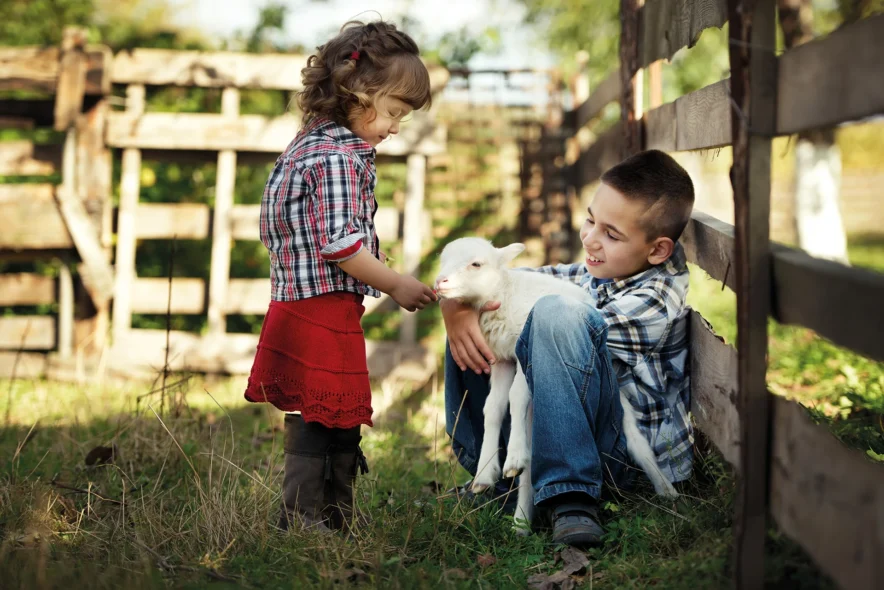 Séjour scolaire avec les animaux en Auvergne Rhône-Alpes